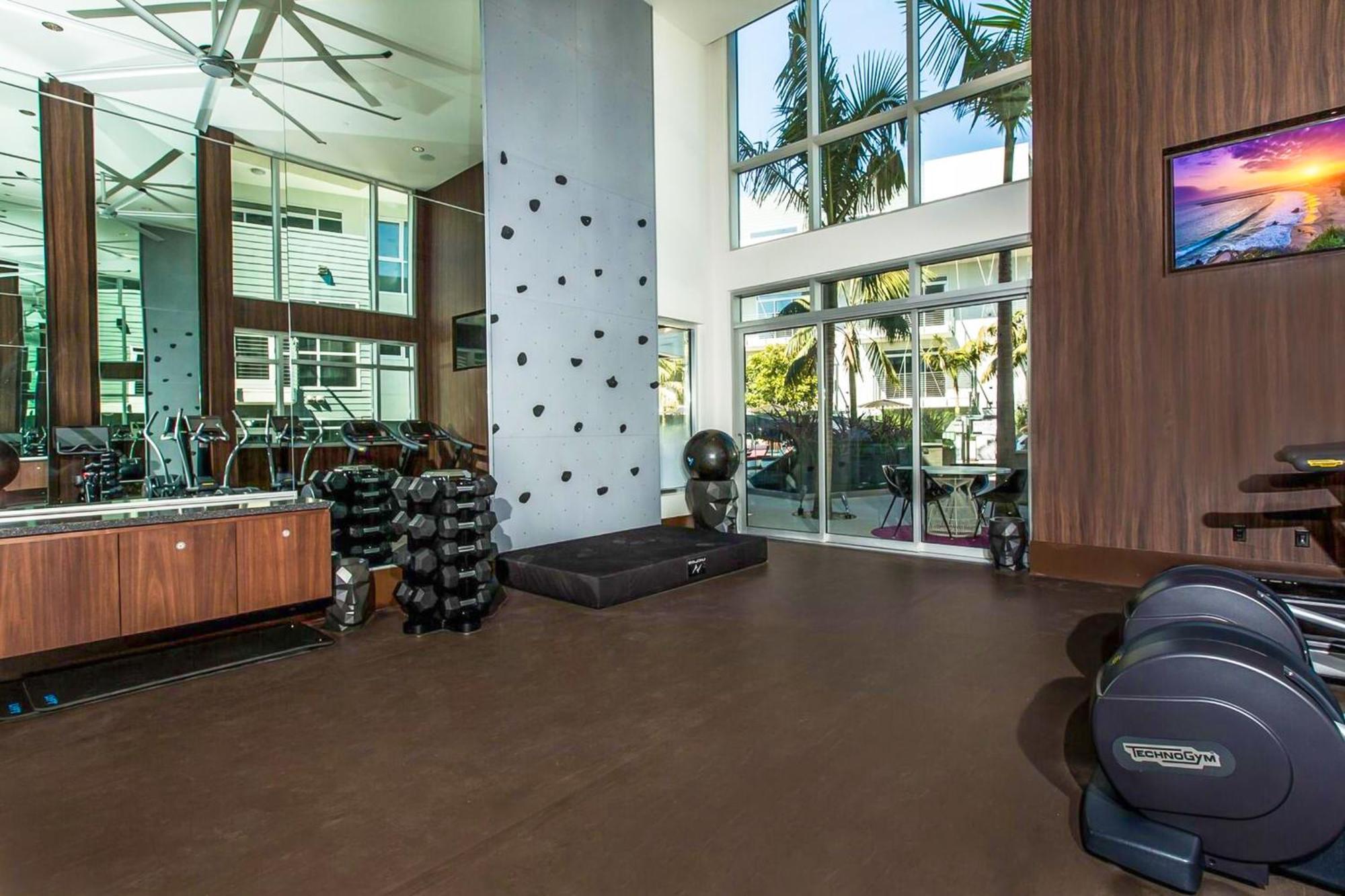 Beverly Grove Chic City Oasis 2 Bedroom Apt With Den 138 Los Angeles Exterior photo